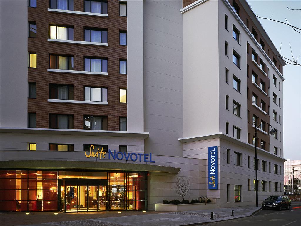 B&B Hotel Rueil-Malmaison Gare Экстерьер фото