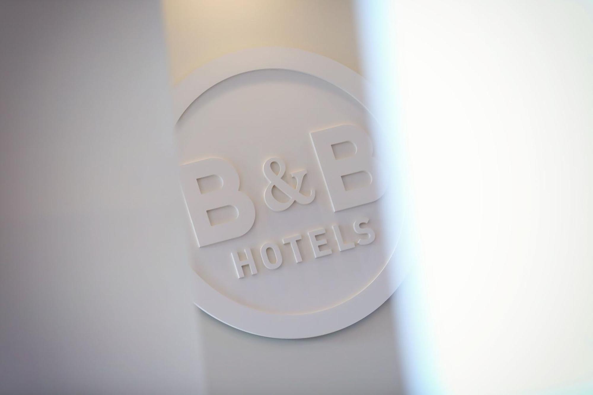 B&B Hotel Rueil-Malmaison Gare Экстерьер фото
