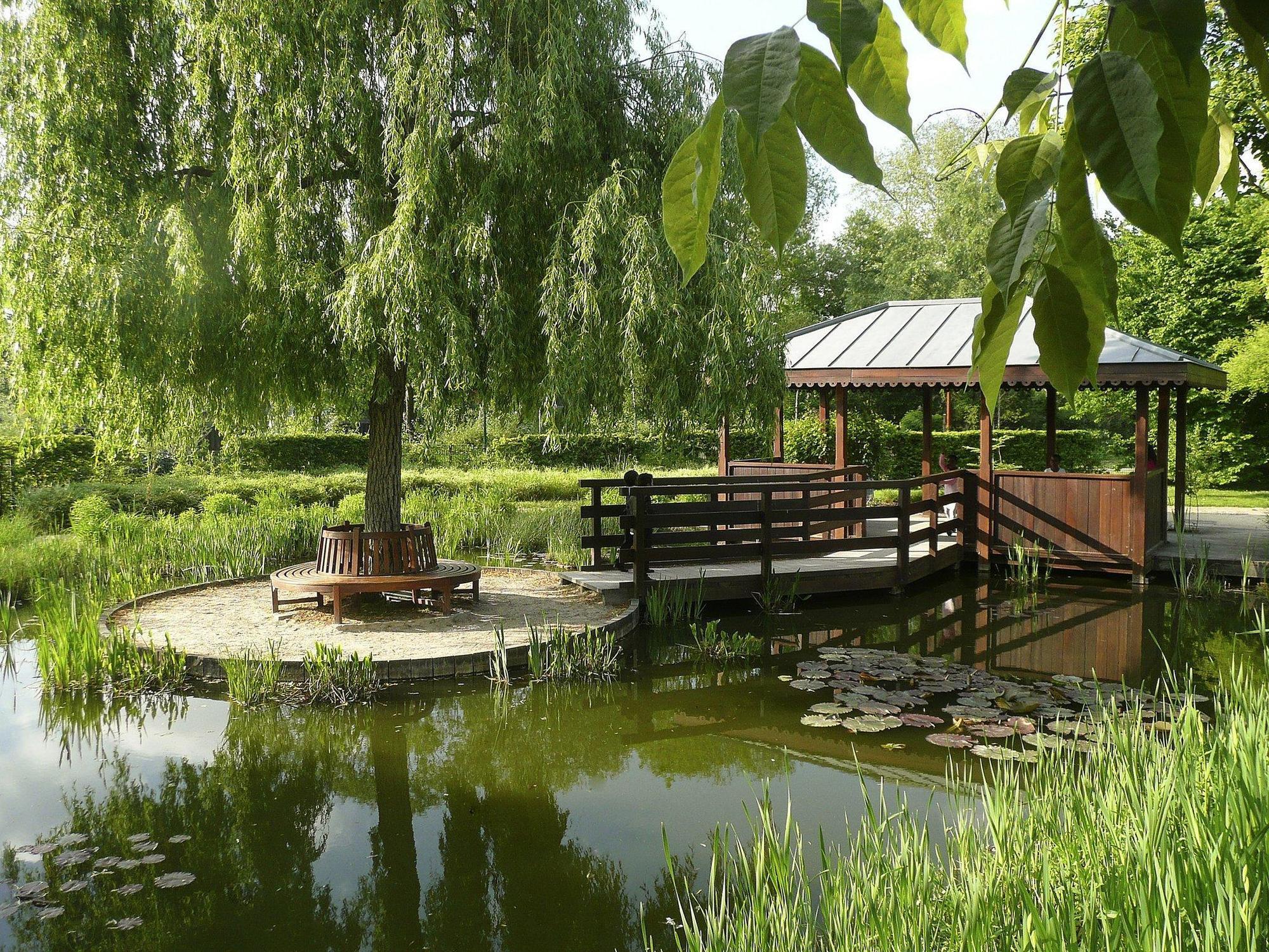 B&B Hotel Rueil-Malmaison Gare Экстерьер фото